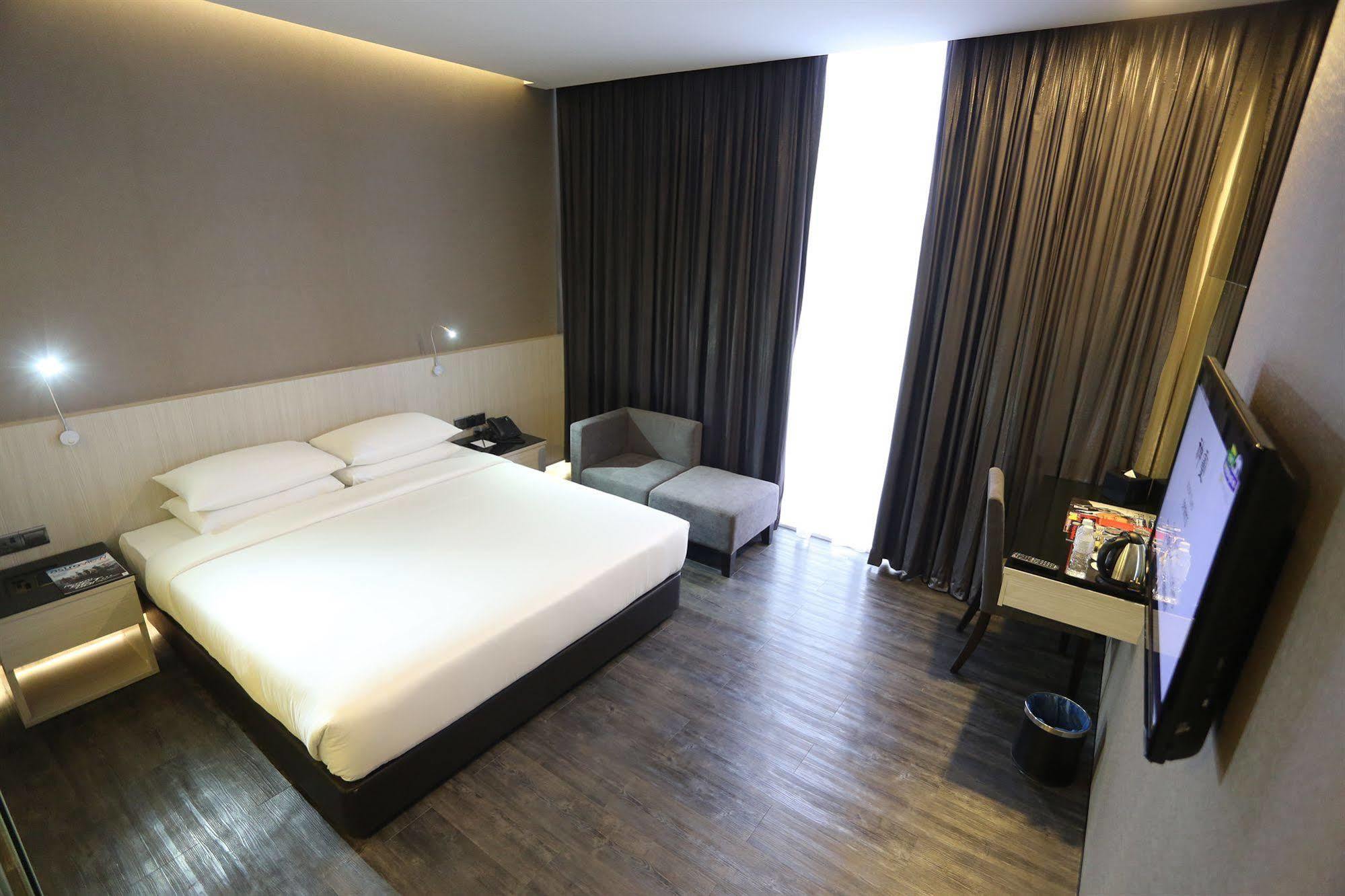 E.City Hotel@Onecity Subang Jaya Esterno foto